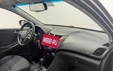 Hyundai Solaris II рестайлинг, 2015 год, 1 045 000 рублей, 15 фотография