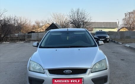 Ford Focus II рестайлинг, 2005 год, 400 000 рублей, 1 фотография
