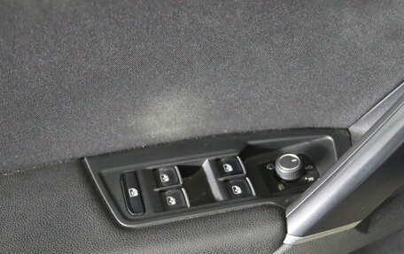 Volkswagen Tiguan II, 2017 год, 2 519 990 рублей, 15 фотография