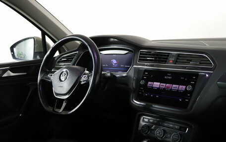 Volkswagen Tiguan II, 2017 год, 2 519 990 рублей, 12 фотография