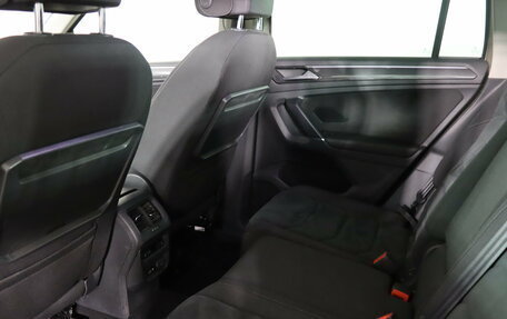 Volkswagen Tiguan II, 2017 год, 2 519 990 рублей, 22 фотография