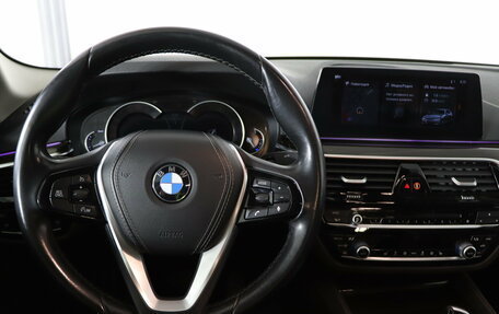 BMW 5 серия, 2018 год, 3 369 990 рублей, 10 фотография