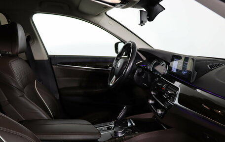 BMW 5 серия, 2018 год, 3 369 990 рублей, 14 фотография