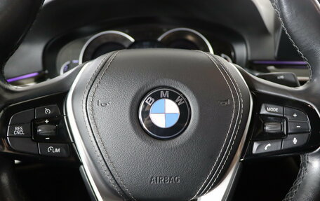 BMW 5 серия, 2018 год, 3 369 990 рублей, 11 фотография