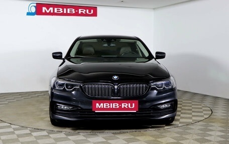 BMW 5 серия, 2018 год, 3 369 990 рублей, 2 фотография