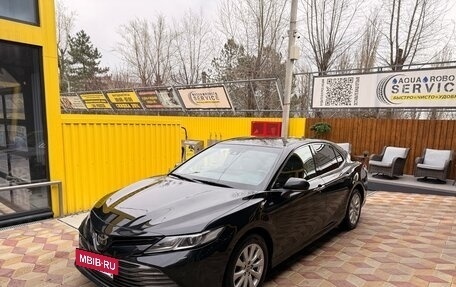 Toyota Camry, 2020 год, 2 900 000 рублей, 2 фотография