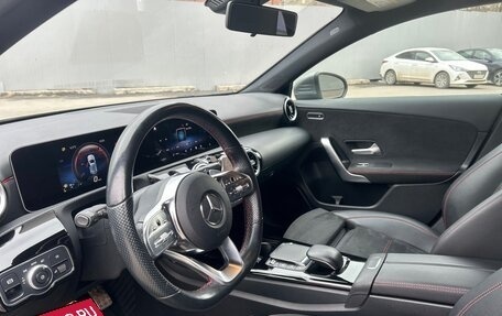 Mercedes-Benz A-Класс, 2020 год, 2 690 000 рублей, 11 фотография