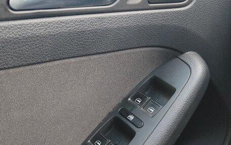 Volkswagen Jetta VI, 2012 год, 1 200 000 рублей, 14 фотография