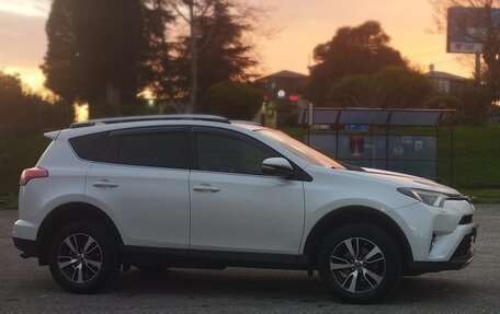 Toyota RAV4, 2016 год, 2 330 000 рублей, 5 фотография