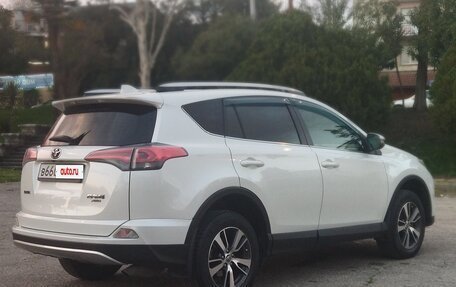 Toyota RAV4, 2016 год, 2 330 000 рублей, 4 фотография