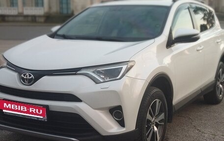 Toyota RAV4, 2016 год, 2 330 000 рублей, 8 фотография