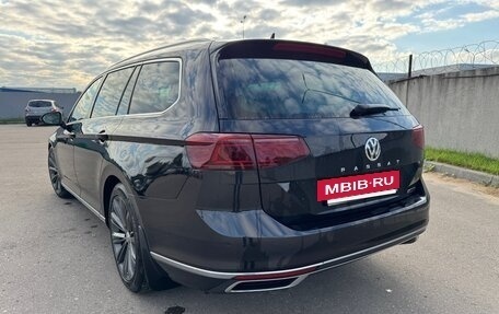 Volkswagen Passat B8 рестайлинг, 2019 год, 2 900 000 рублей, 10 фотография