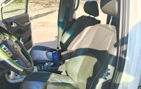 Nissan Navara (Frontier), 2012 год, 1 700 000 рублей, 17 фотография