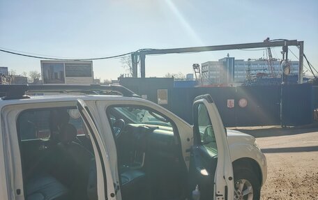 Nissan Navara (Frontier), 2012 год, 1 700 000 рублей, 10 фотография