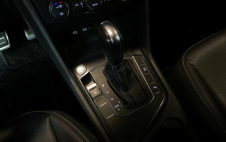 Volkswagen Tiguan II, 2021 год, 3 050 000 рублей, 14 фотография