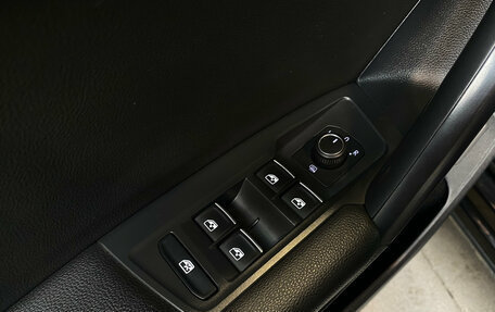 Volkswagen Tiguan II, 2021 год, 3 050 000 рублей, 15 фотография