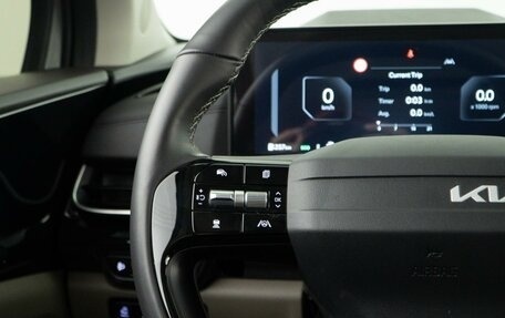 KIA Carnival, 2025 год, 14 фотография