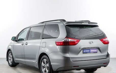 Toyota Sienna III, 2016 год, 2 фотография