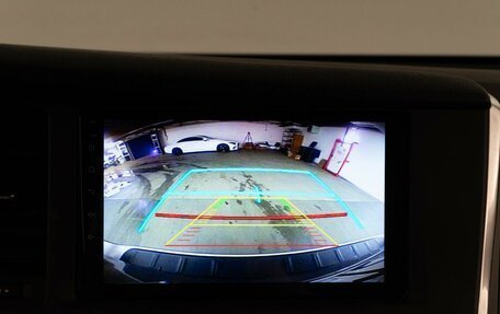 Toyota Sienna III, 2016 год, 17 фотография