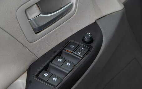 Toyota Sienna III, 2016 год, 19 фотография