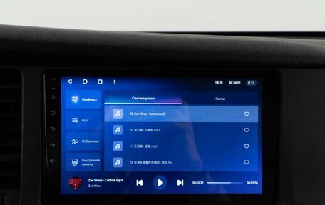 Toyota Sienna III, 2016 год, 21 фотография