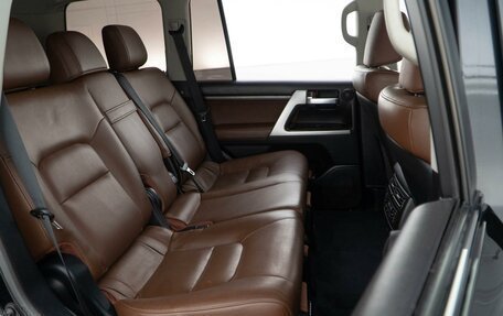 Toyota Land Cruiser 200, 2017 год, 7 фотография