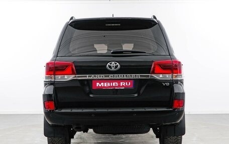 Toyota Land Cruiser 200, 2017 год, 4 фотография