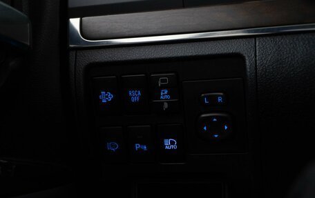 Toyota Land Cruiser 200, 2017 год, 22 фотография