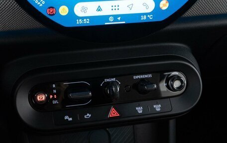 MINI Hatch, 2024 год, 18 фотография