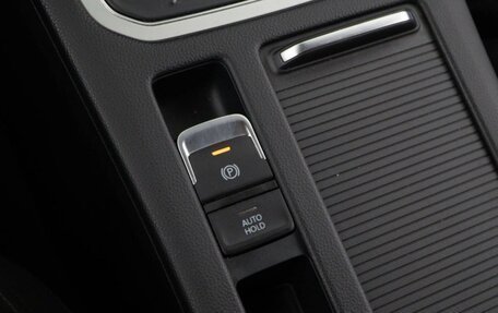 Volkswagen Passat B8 рестайлинг, 2019 год, 17 фотография