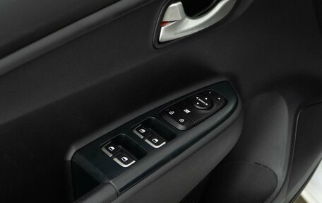 KIA Rio IV, 2022 год, 1 178 055 рублей, 16 фотография