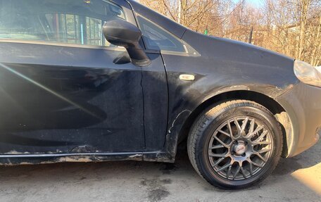 Fiat Punto III Punto Evo рестайлинг, 2007 год, 240 000 рублей, 12 фотография