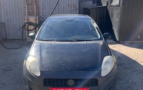 Fiat Punto III Punto Evo рестайлинг, 2007 год, 240 000 рублей, 16 фотография