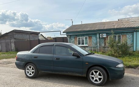 Mitsubishi Carisma I, 1996 год, 175 000 рублей, 3 фотография