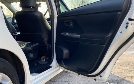 Toyota Prius Alpha I (ZVW40/41), 2016 год, 1 680 000 рублей, 14 фотография