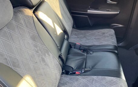 Toyota Prius Alpha I (ZVW40/41), 2016 год, 1 680 000 рублей, 21 фотография