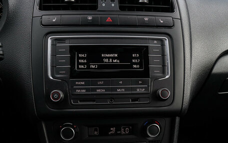 Volkswagen Polo VI (EU Market), 2017 год, 1 230 000 рублей, 13 фотография