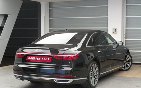 Audi A8, 2018 год, 4 300 000 рублей, 2 фотография