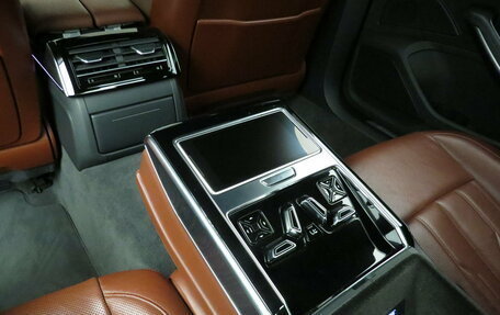 Audi A8, 2018 год, 4 300 000 рублей, 20 фотография