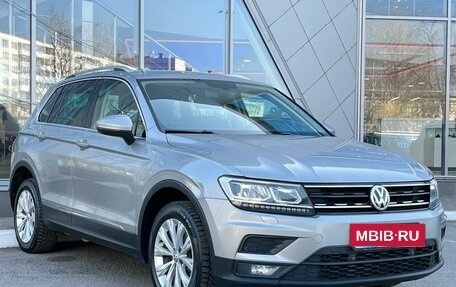 Volkswagen Tiguan II, 2017 год, 2 529 000 рублей, 3 фотография