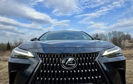 Lexus NX, 2023 год, 7 000 000 рублей, 4 фотография