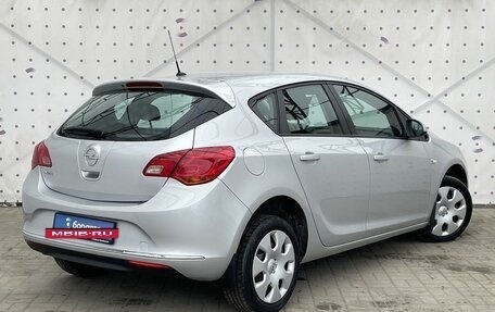 Opel Astra J, 2013 год, 890 000 рублей, 4 фотография