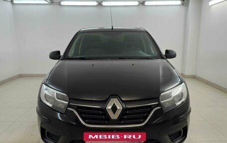 Renault Logan II, 2018 год, 640 000 рублей, 2 фотография