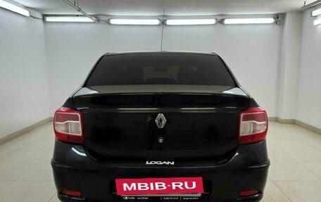 Renault Logan II, 2018 год, 640 000 рублей, 3 фотография