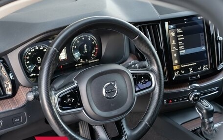 Volvo XC60 II, 2018 год, 3 500 000 рублей, 16 фотография