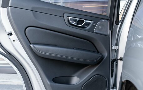 Volvo XC60 II, 2018 год, 3 500 000 рублей, 24 фотография