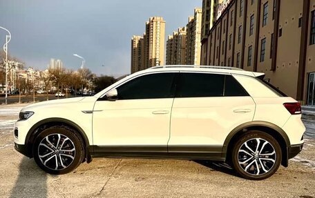 Volkswagen T-Roc I, 2023 год, 1 624 125 рублей, 7 фотография
