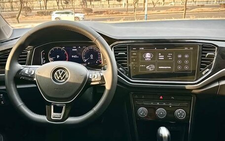 Volkswagen T-Roc I, 2023 год, 1 624 125 рублей, 9 фотография