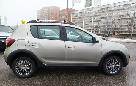 Renault Sandero II рестайлинг, 2015 год, 890 000 рублей, 5 фотография