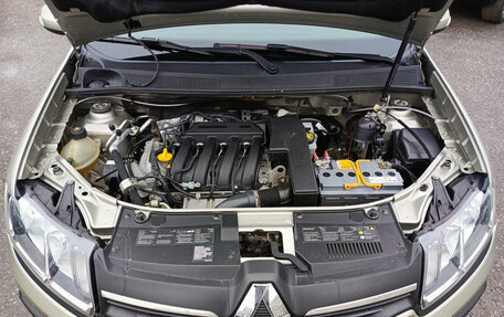 Renault Sandero II рестайлинг, 2015 год, 890 000 рублей, 11 фотография